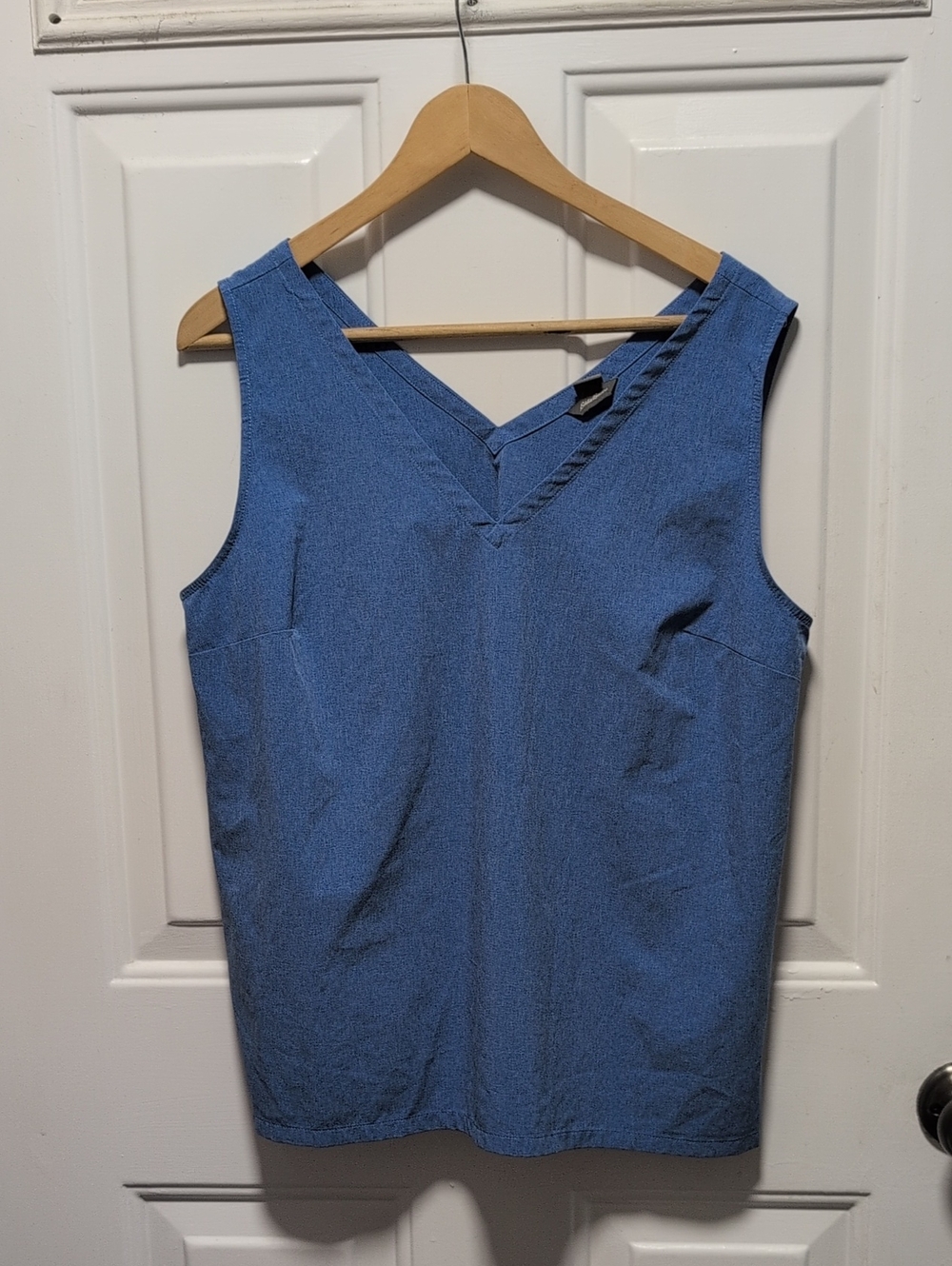 Eddie Bauer V-Neck Sleeveless Tank in Denim Blue